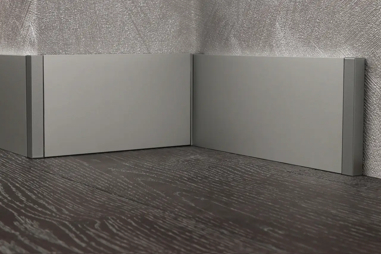 3577414013_w640_h640_3577414013 Алюміневий дизайнерський плінтус 1/80 - Зображення 1