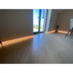 Алюмінієвий плінтус прихованого монтажу для LED-підсвітки 60 мм анодований - Зображення 5