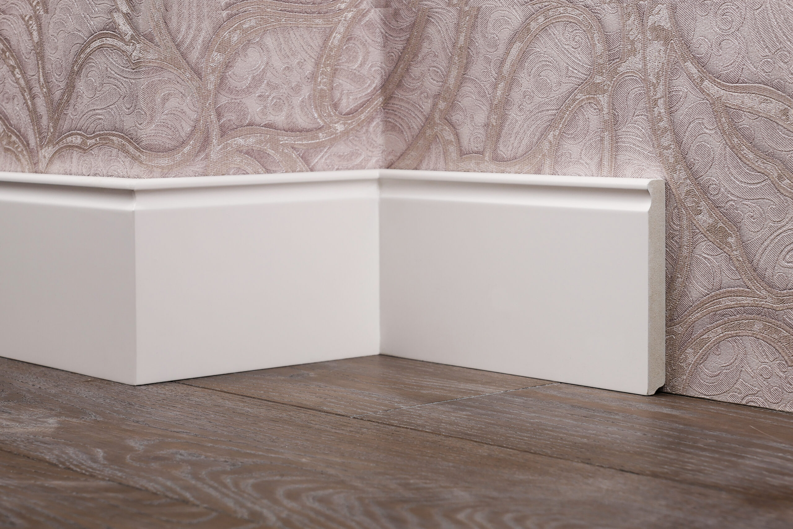 Плінтус МДФ фарбованний ПФ-21(80х12х2500)