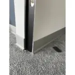 Плінтус алюмінієвий 80мм накладний фарбований в RAL - Зображення 3